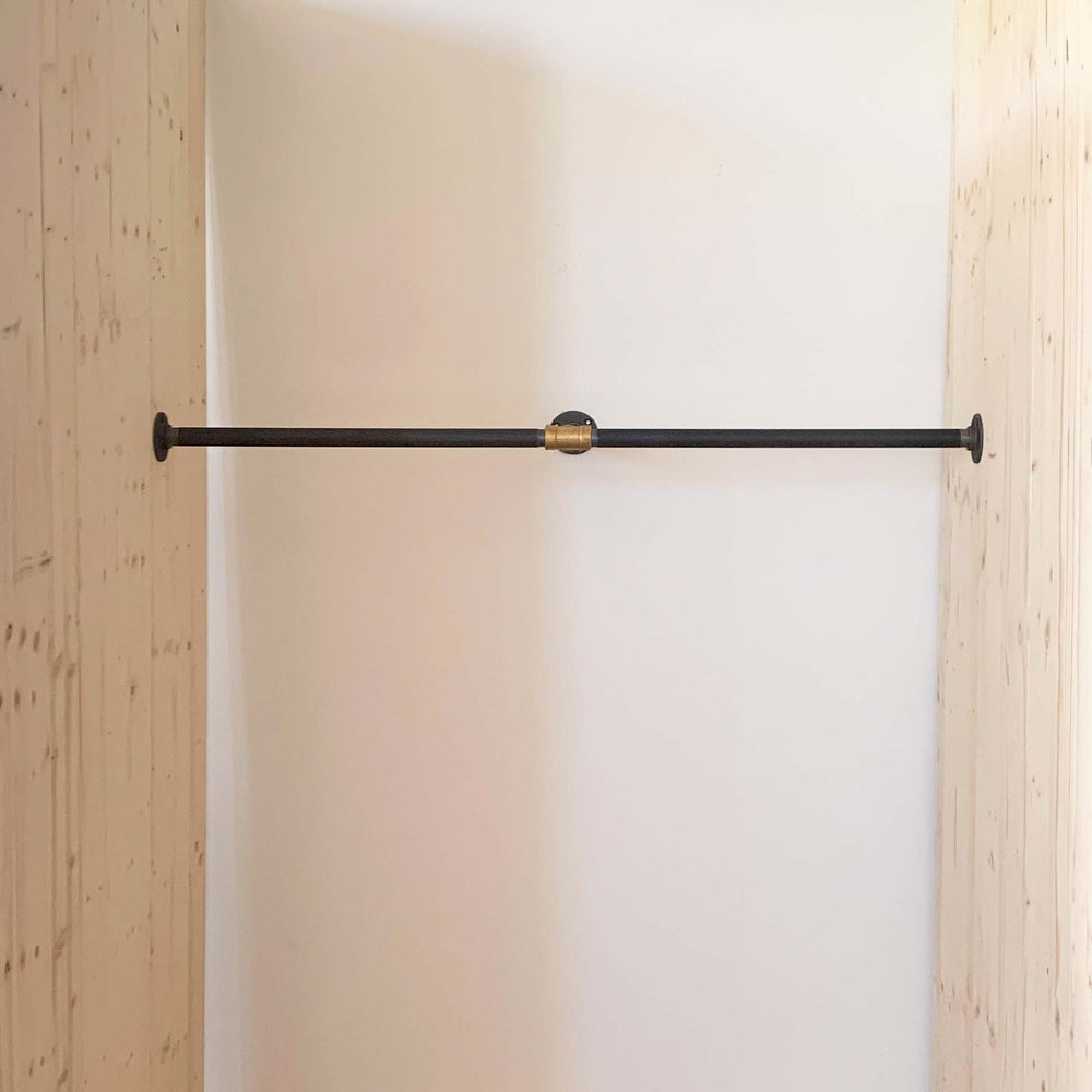 Bøjlestang CHARLOTTE sort Ophæng RAW58 0-50 cm Sort med messing samlinger