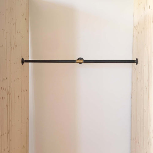 Bøjlestang CHARLOTTE sort Ophæng RAW58 0-50 cm Sort med messing samlinger